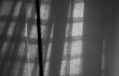 Curtain shadow