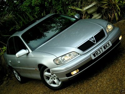 2000 Vauxhall Omega
