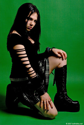 ad-cutarmtopgrenbg02b-web.jpg