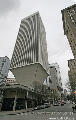 rainiersquuare01-web.jpg