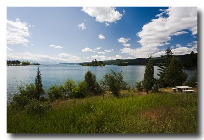 Then we drive by the Flathead Lake, largest this side of the Mississippi....so they say. Gorgeous! Photos nor words do justice!