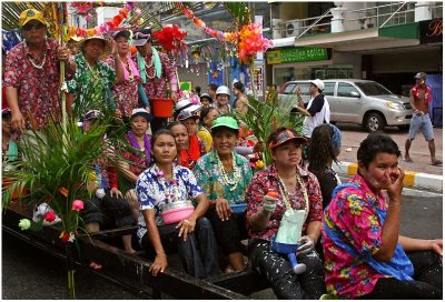 Elders float-Songkran