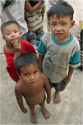 3  kids-Wat Than/Phnom Penh