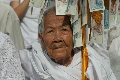 Old woman-Wat Than (Phnom Penh)