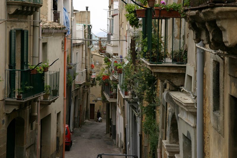 Caltagirone;difficult to find back to the car