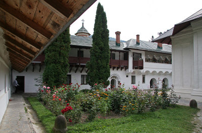 Monastery_Sinaia22.jpg
