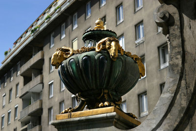 Detail am Vermaehlungsbrunnen,am Hohen Markt