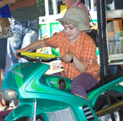 Louis 1st Dodgems, Metz, Aug 2007 _DSC8018  sRGB-01.jpg