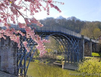 The Iron Bridge at Ironbridge.jpg