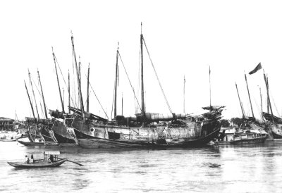 China 1906 Foochow boats in harbor
