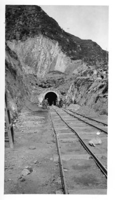 China 1906 Tunnel under Great Wall