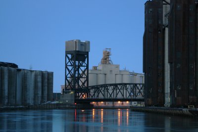 Ohio Street Bridge in Early Morning