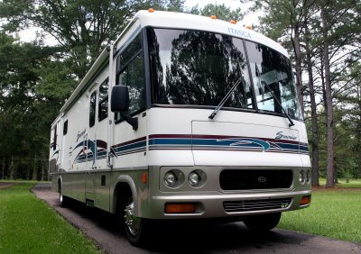 2000 Winnebago Itasca Suncruiser 37G *SOLD*