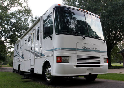 2002 Monaco Monarch SE 36DBD *SOLD*