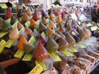 market: spices on display