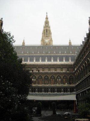inside the Rathaus courtyards