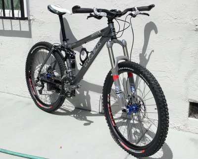 FuelEX8_037_Front3.jpg