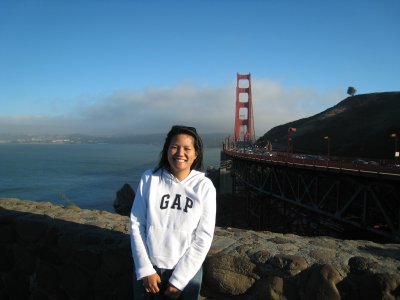 Michelle infront of the Golden Gate Bridge