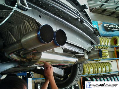ARQRAY Titanium QUAD exhaust for VW Golf