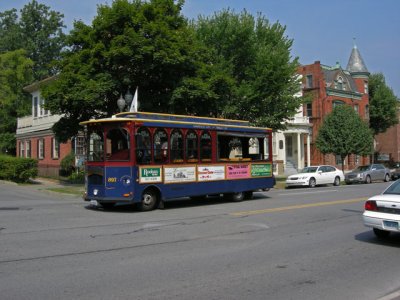 Saratoga Trolley.