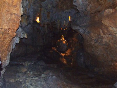 Cave at Downunder 01.jpg