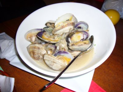 white wine manila clam