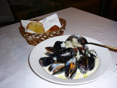 white wine sauce Boston mussels