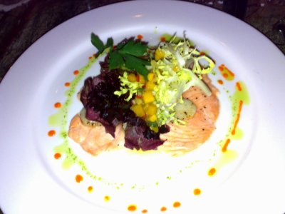 Sacllop & salmon cappaccio with musleen salad