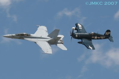 F/A-18F and F4U