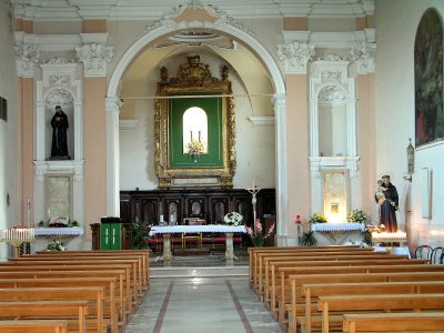 Carpegna church 3.JPG