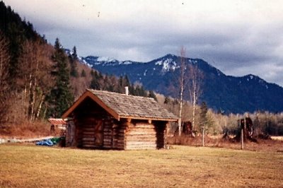 log house out-building 1991