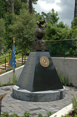 DSC_8172em.jpg