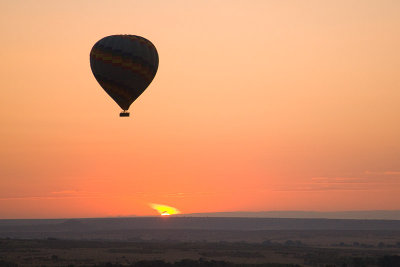 Balloon Over the Masai Mara-01.jpg