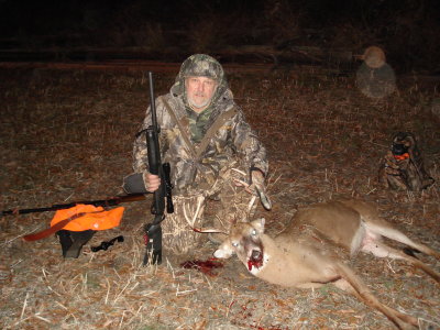 12/9/2006 Frank with 10 pointer at Prices Farm