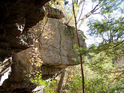 Rock outcrop on Greeter Loop Trail