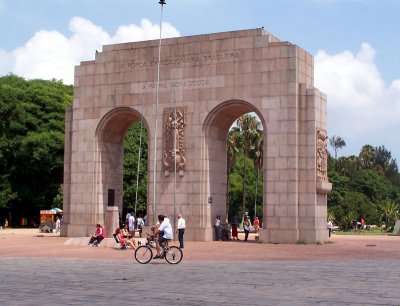  Monument at Farroupilha Park