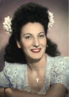 1945 June Mom color.jpg