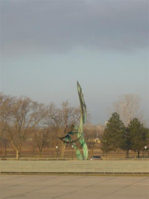 Crane Statue at Omaha Airport