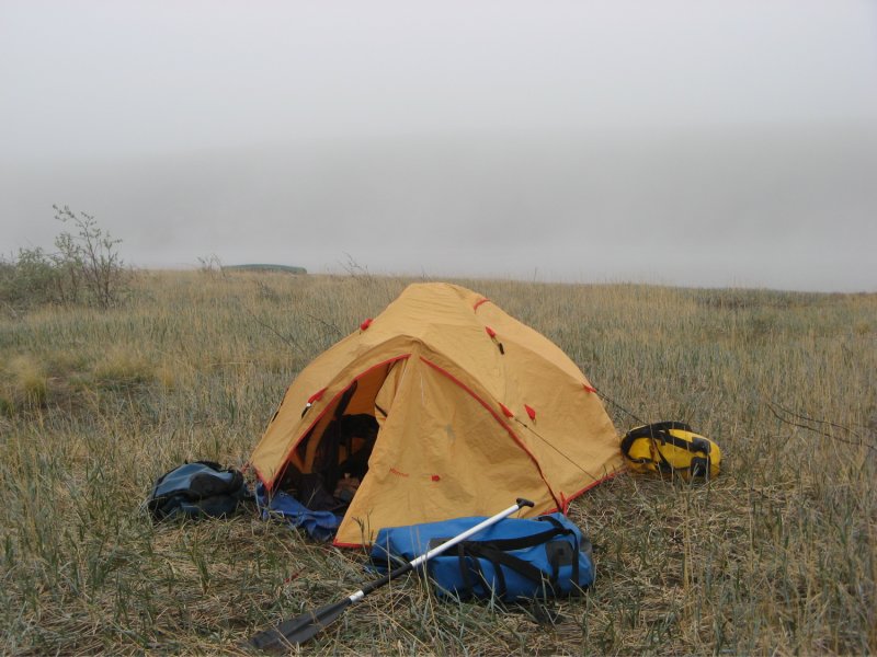 Fog and some rain, tent time