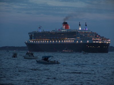 QM2 01032