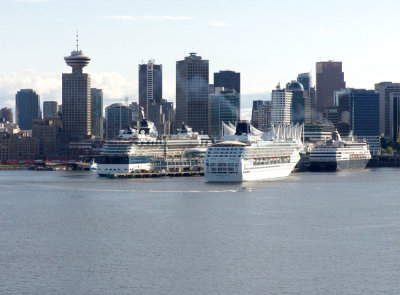 Norwegian Sun, Infinity, Veendam at Vancouver