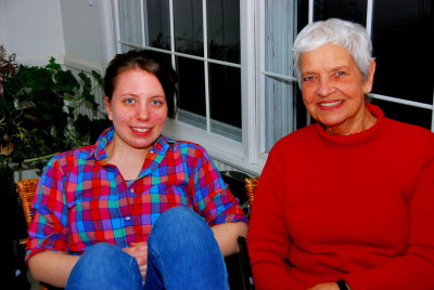 pbase Joan and Nana H December 24 2006.jpg