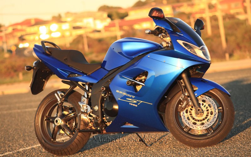 Triumph Sprint ST 1050