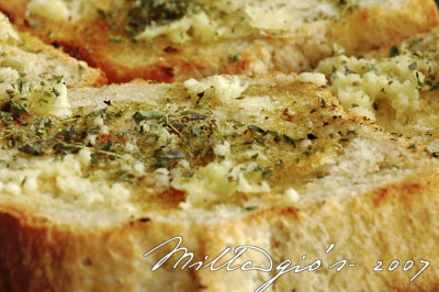 Bread-and-garlic.jpg