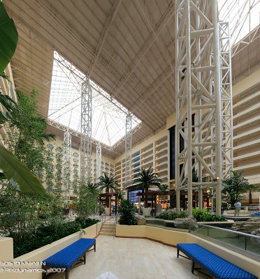 EOS1D2N-Reinassance_Pano1-web.jpg