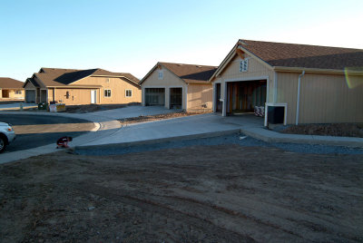 front_yard_1.jpg