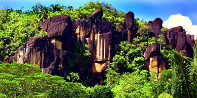 Seychelles_AnseLouis_Rocks.jpg