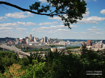 CincinnatiSkylineDay3y.jpg