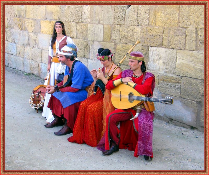 Street Performers On Festival Of Wine Harvest,  St.Emillion