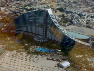 Jumeirah Beach Hotel - Dubai